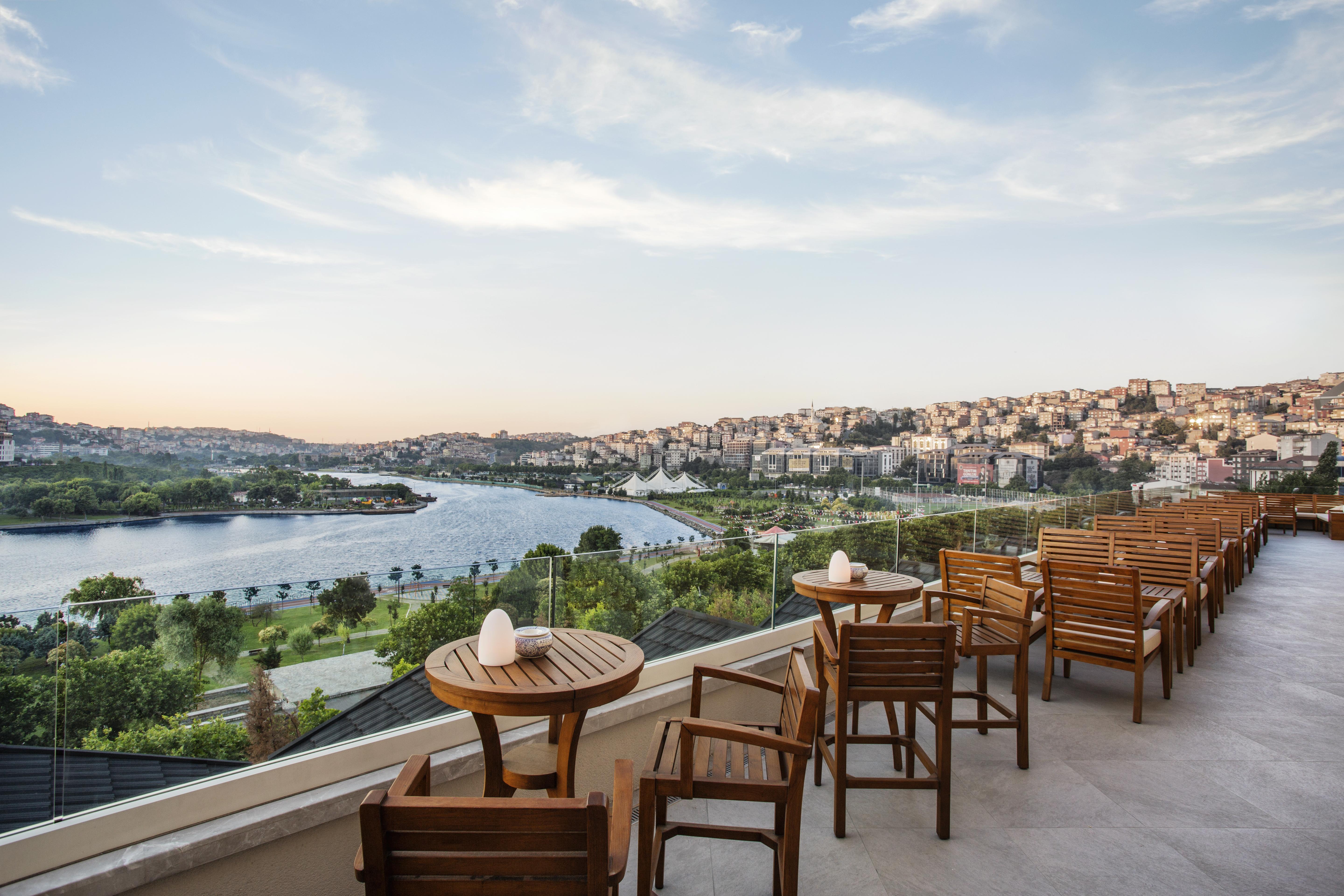 فندق اسطنبولفي  فندق لازوني المظهر الخارجي الصورة